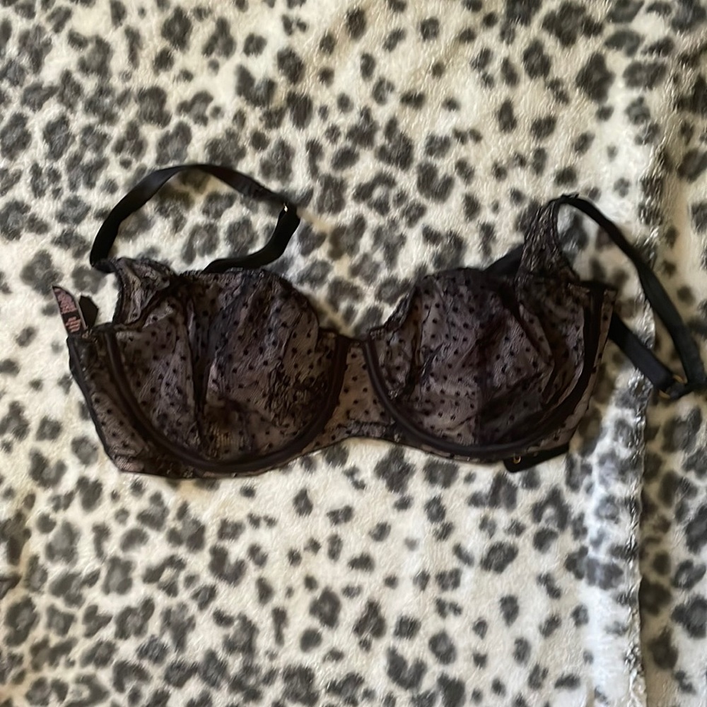 Victoria’s Secret lace bra